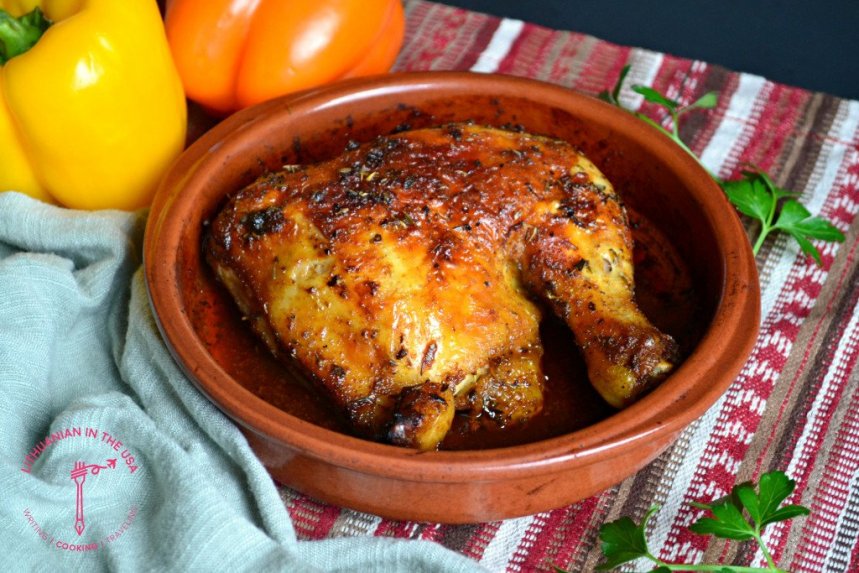 Vištiena orkaitėje su alumi ir žolelėmis