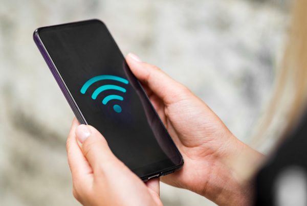 Kaip paspartinti Wi-Fi namuose: praktiniai patarimai ir klaidos, kurių verta vengti