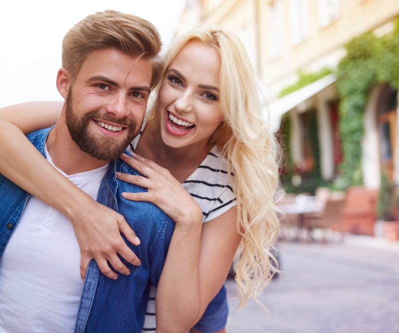 Kaip stiprinti santykius: psichologiniai patarimai, kurie padės išlaikyti meilę ilgus metus