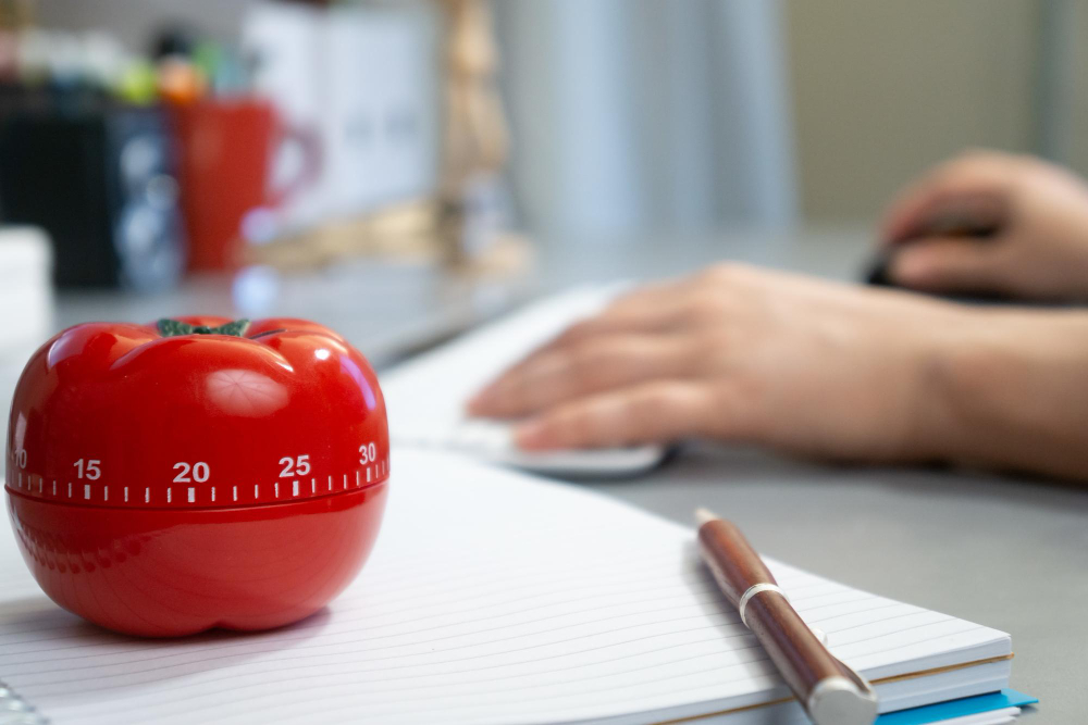 Kaip efektyviai naudoti Pomodoro metodą darbui ir mokymuisi