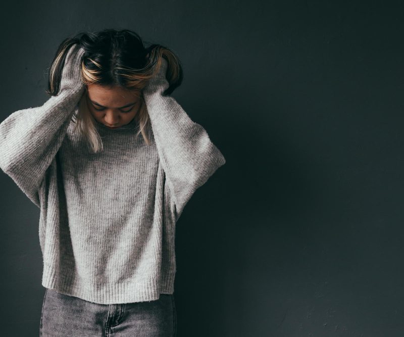 Kaip atsikratyti neigiamų minčių: psichologiniai pratimai kovai su nerimu ir depresija