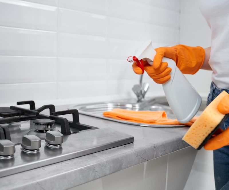 Kaip išlaikyti švarią virtuvę be didelių pastangų: kasdieniai triukai namų šeimininkėms