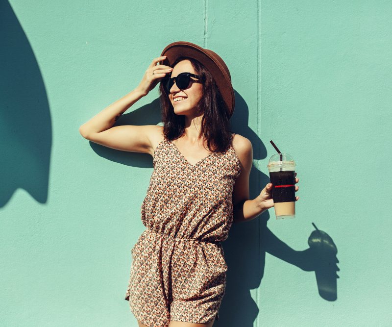 Kokias spalvas rinktis vasarą pagal odos atspalvį? Mados ir grožio deriniai