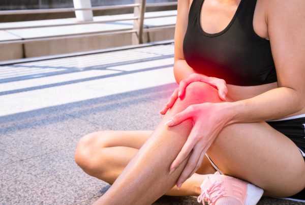 Sąnarių skausmo prevencija bėgiojant: avalynė, tempimas, planavimas