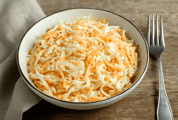 Kopūstų salotos su majonezu – puikus priedas prie mėsos