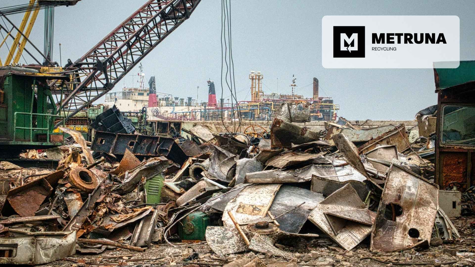 Metalo laužas garaže, rūsyje ir kieme: kaip saugiai jį laikyti iki pridavimo?