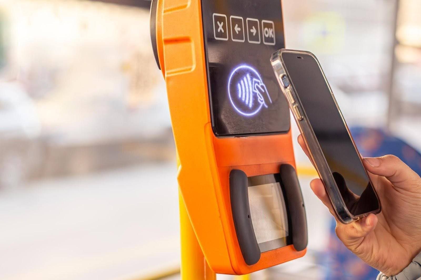 Lietuvos fintecho bumas: ką licencijuota mokėjimų infrastruktūra reiškia paprastam vartotojui